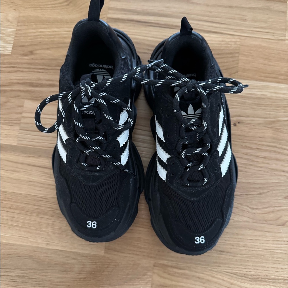 Balenciaga adidas triple s - Gem